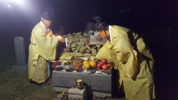 '세금 내는 당산나무' 황목근 동신제