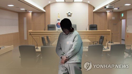 친모 청부살해계획을 세워 시도한 중학교 교사에게 법원이 징역 2년을 선고했다. / 사진=연합뉴스