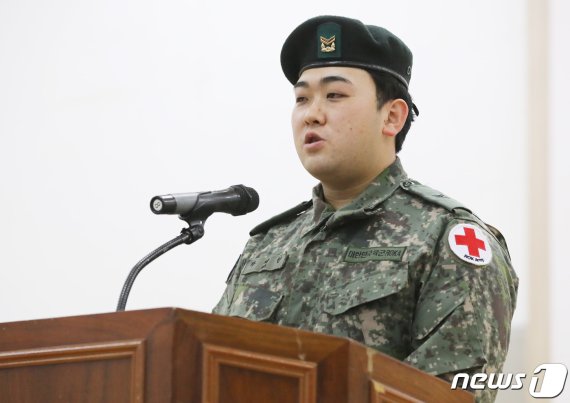 '北 목함지뢰' 부상 하재헌 중사, 공상 판정 논란