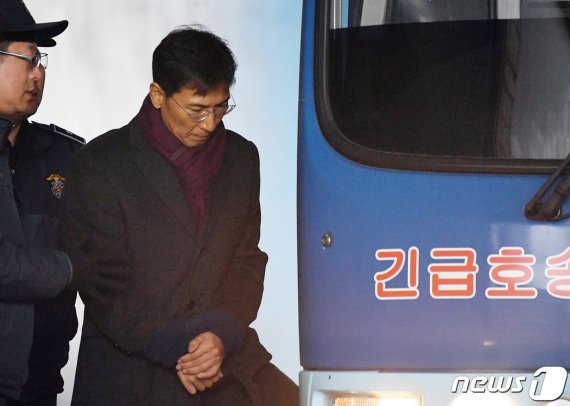 한국당 "안희정 판결 계기로 권력형성범죄 뿌리뽑아야"
