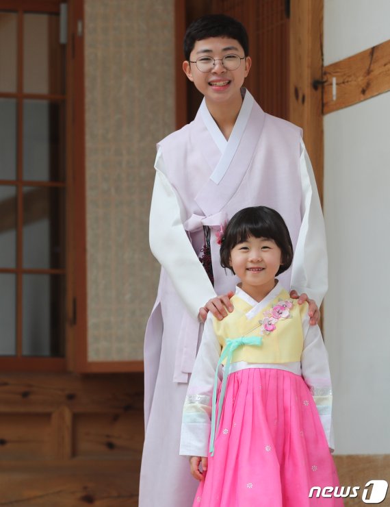 영화 '말모이' 조현도 박예나 한복인터뷰 / 뉴스1 © News1 허경 기자