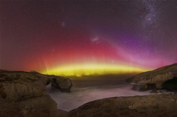 터널 비치에서 관측된 오로라