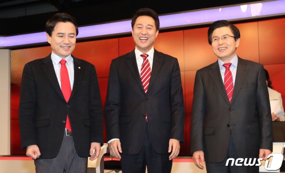 김진태(왼쪽부터), 오세훈, 황교안 자유한국당 2.27 전당대회 당대표 후보 © News1 국회사진취재단