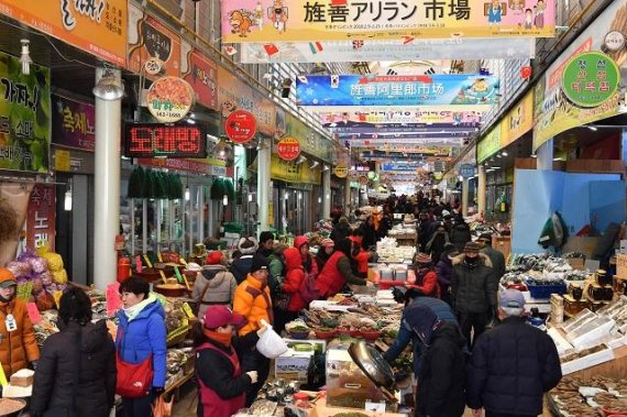 24일 정선군(군수 최승준)은 소상인들이 주도하는 정선군 상권활성화재단을 설립한다 고 밝혔다. 사진=정선군 제공