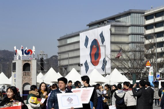 대한민국역사박물관에 걸린 태극기