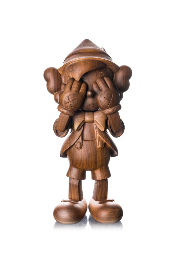 서울옥션블루 ‘Pinocchio Wood by Medicom x Disney x Karimoku' /사진=fnDB