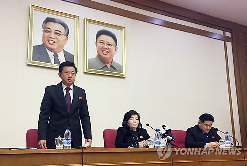최선희 북한 외부성 부상(가운데)이 지난 15일 평양에서 외신기자들을 상대로 기자회견을 하고 있다. /사진=연합뉴스