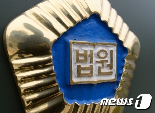아내 성매매시키고 10대 딸들 추행..사람의 탈을 쓴 악마