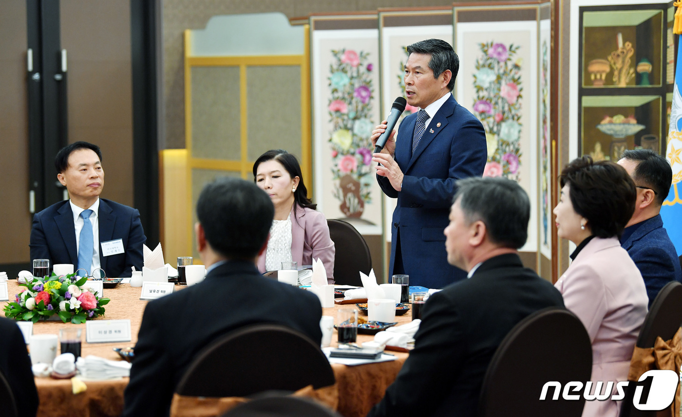 北 응답 없는데…'군사합의' 홍보 나선 국방부의 속내