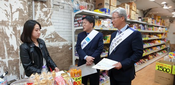 한대희 군포시장 ‘군포愛머니’ 거리홍보. 사진제공=군포시