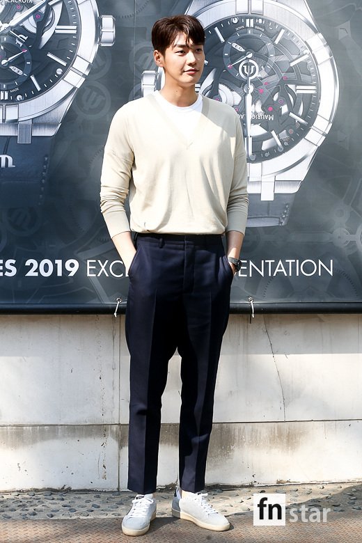 [포토] 김영광, ‘탄성 자아내는 완벽 피지컬’