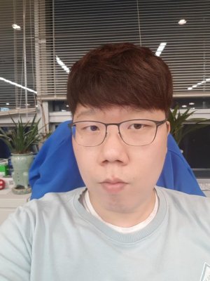 손현욱 비바리퍼블리카 실장