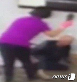80대 치매노인 폭행한 요양보호사