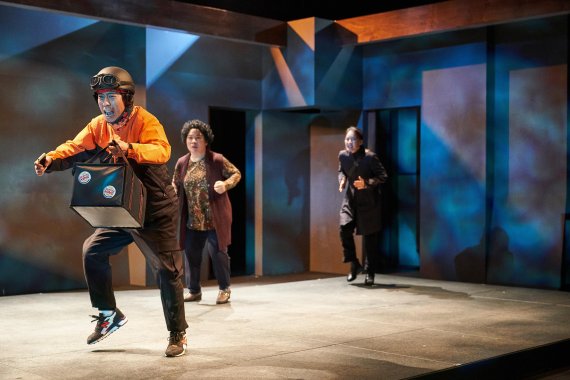 [이 공연] "아파트는 눈물이다" 연극 '철가방추적작전