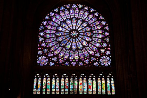 FILE PHOTO: View of the north rose window (rosace) of Notre-Dame de Paris Cathedral in Paris October 18, 2012. REUTERS/Charles Platiau/File Photo <All rights reserved by Yonhap News Agency>