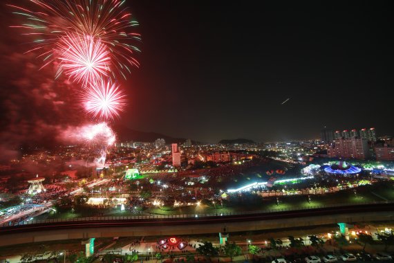 김해 가야문화축제 ‘팡파르’