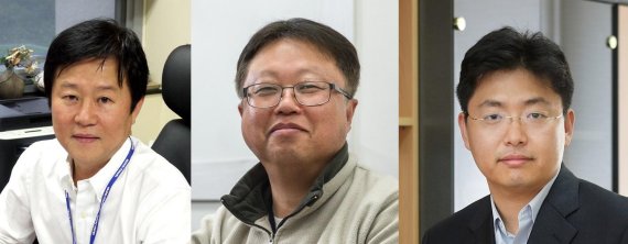 왼쪽부터 김동욱 ,김홍태, 이주용 교수.