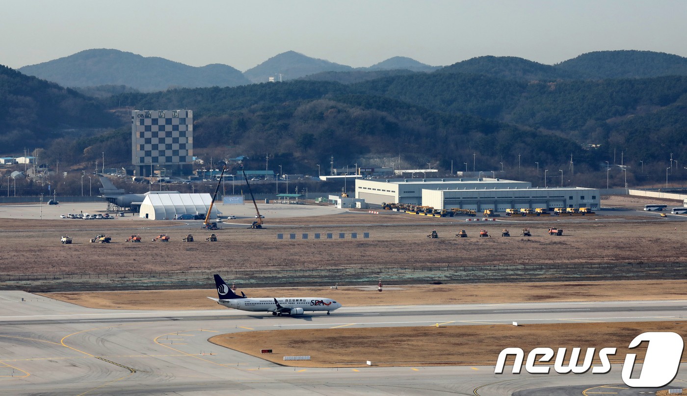 네덜란드 가던 비행기, 이륙 1시간 뒤 긴급회항 '아찔'.. 이유가