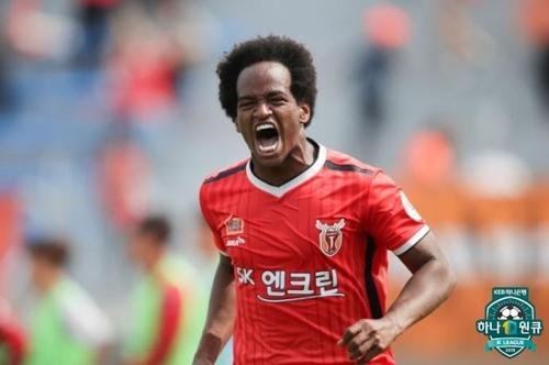 포효하는 제주 유나이티드의 마그노 [한국프로축구연맹 제공]