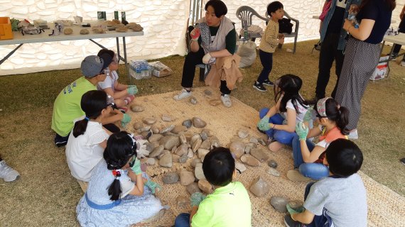 [포토뉴스] 선사시대 시간여행, 연천구석기축제