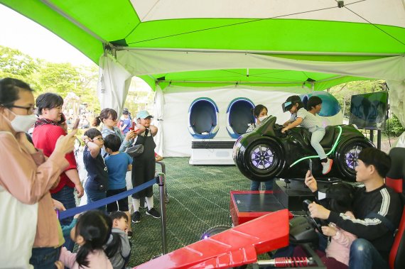 [포토뉴스] 의왕철도축제 10만여명 ‘북적북적’