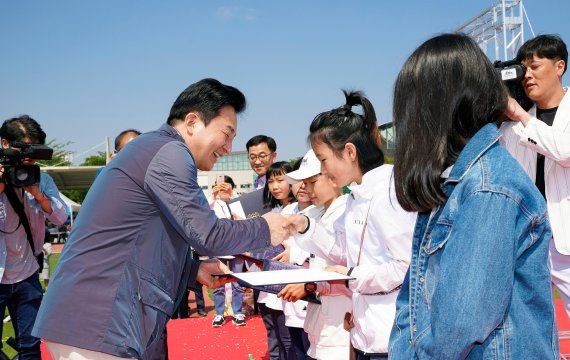 제주도, 6세 미만 아동수당·보호종료 청소년 자립수당 지원