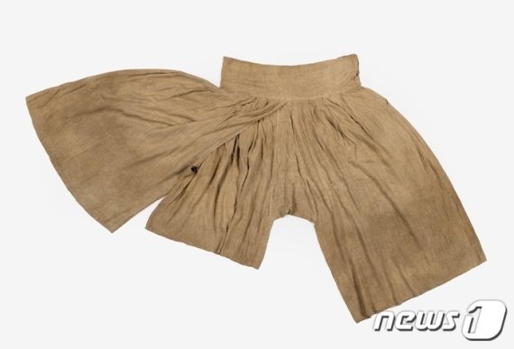 세가닥 바지(단국대 제공) © News1 김평석 기자