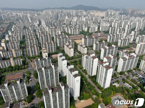 또 실언.. "일산 5억집" 발언에 동네서 역풍 맞은 김현미