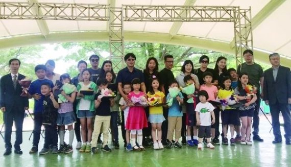 한국마사회 렛츠런파크 제주 주최로 열린 어린이 비만과 흡연 예방 포스터·글짓기 대회 시상식