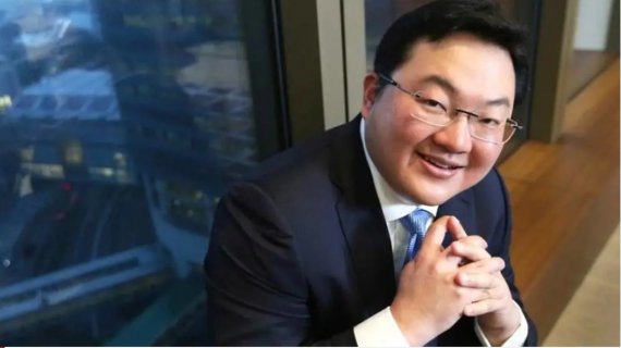 'YG 성접대 의혹' 사업가 조 로우의 화려한 이력