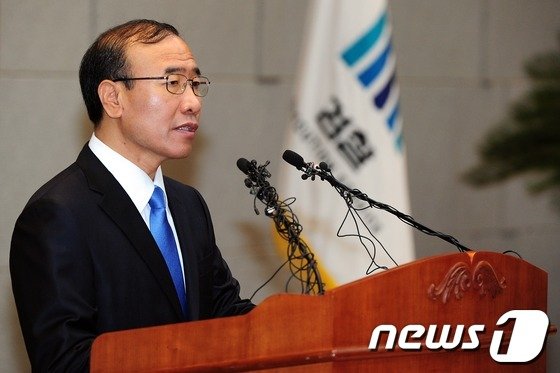 '윤중천 리스트' 지목 한상대 前총장…과거사위 5억 손배소
