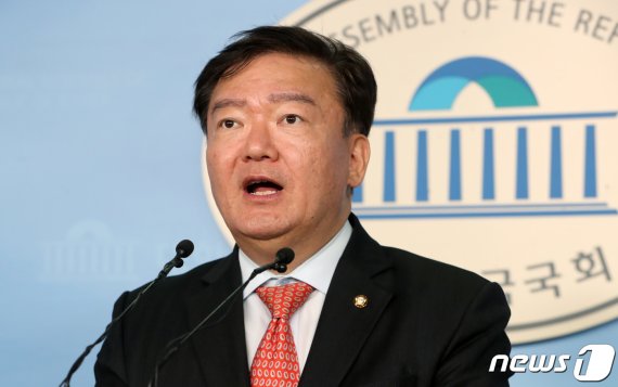 민경욱 자유한국당 대변인(뉴스1DB) © News1 이종덕 기자