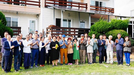 서귀포시 하원동에 있는 공무원연금공단 ‘제주 은퇴자공동체마을' 입주식