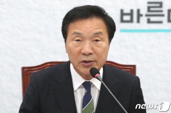 손학규 "국회운영 책임은 정부·여당, 한국당도 잘못"