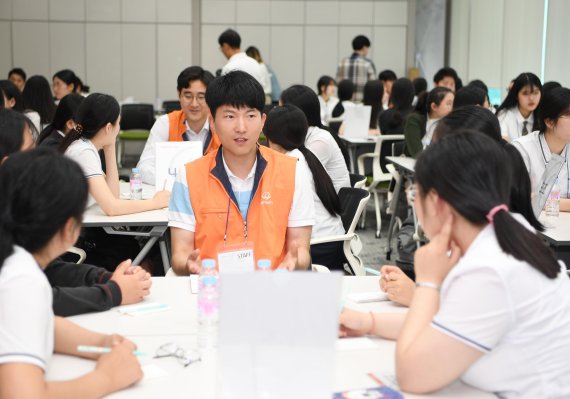 한화투자증권, 전국 특성화고 학생 취업 멘토링 실시