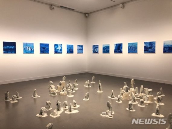 【서울=뉴시스】젊은모색 2019: 액체 유리 바다