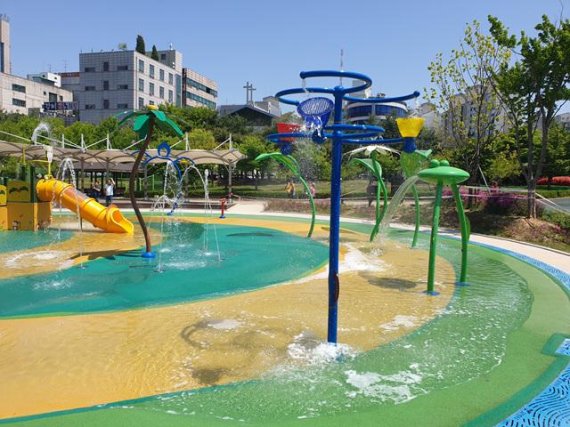 고양시 중산공원 ‘어린이 물놀이시설’ 개장