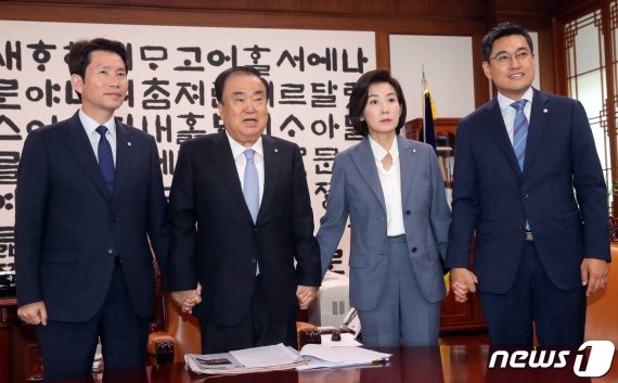 80일만에 국회 복귀 한국당, 패스트트랙·추경 '성과'…실속은?