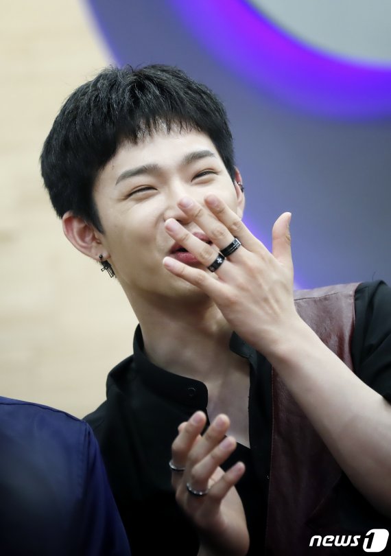 서울 장안동 RBW 사옥. 아이돌그룹 원어스(ONEUS) 이도 딥풀이. 2019.6.19/뉴스1 © News1 권현진 기자