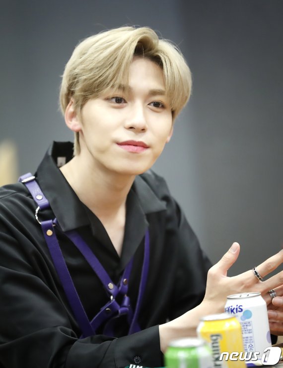 서울 장안동 RBW 사옥. 아이돌그룹 원어스(ONEUS) 건희 딥풀이. 2019.6.19/뉴스1 © News1 권현진 기자