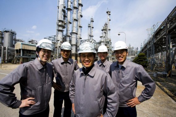 금호석유화학 직원들