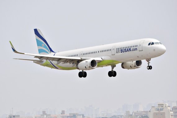 에어부산 '초특가 항공권 이렇게 잡으세요"