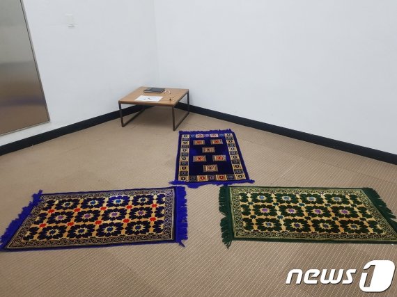 롯데오토옥션 내부에 위치한 기도실 © 뉴스1