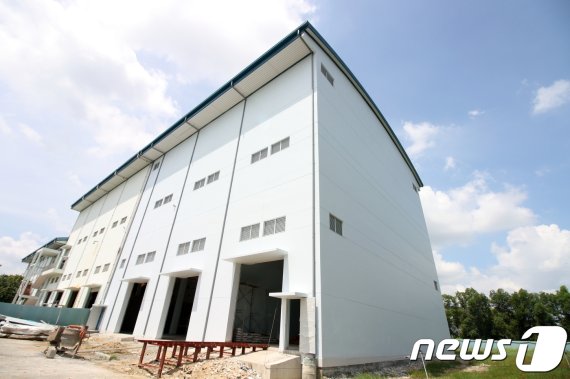 포스코건설이 증설 공사를 담당하고 있는 호찌민시 하수처리장의 탈수기동 모습. © News1 성도현 기자