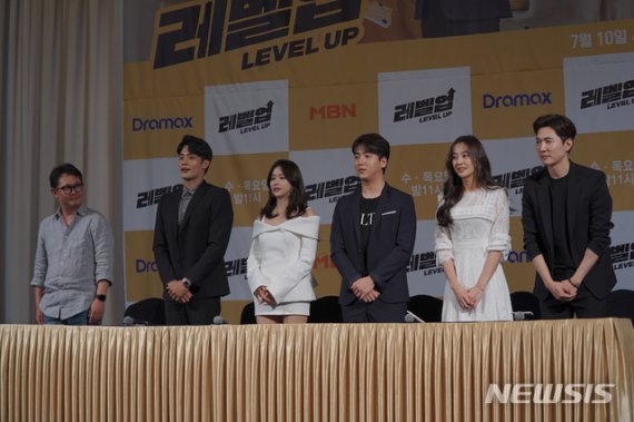 왼쪽부터 김상우 PD, 성훈, 한보름, 차선우, 강별, 데니안