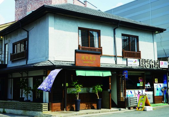 리노베이션으로 재탄생한 대구 중구 소재 카페 '코이커피'