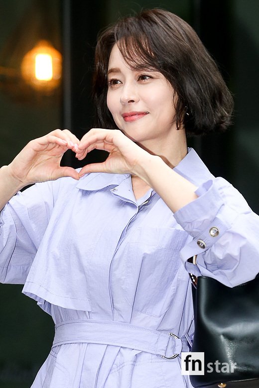 [포토] 우희진, ‘밤에 더 빛나는 아름다움’ - fn스타