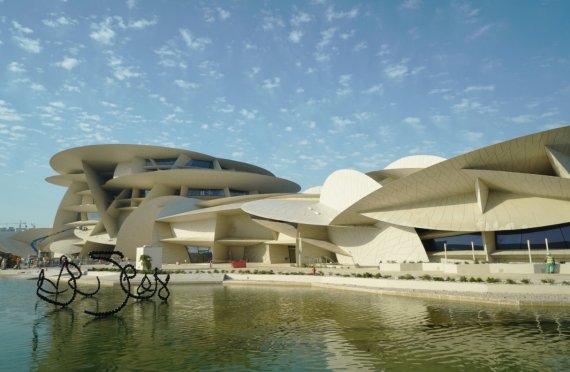 현대건설, 카타르 사막 한가운데 '장미꽃을 피우다'
