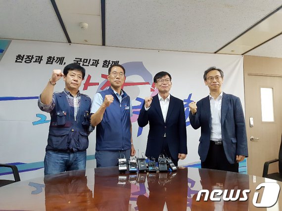 김상조 "내년 최저임금, 저임금 노동자에 아픔 드린 결정"