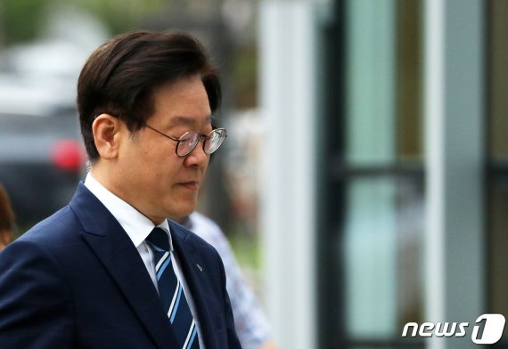 이재명 항소심 방청석서 들려온 탄식 "이럴거면 검찰은.."